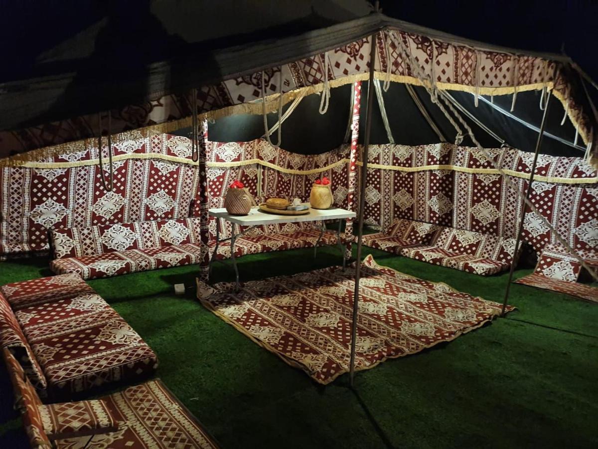 Crescent Desert Private Camp Shāhiq Exterior foto