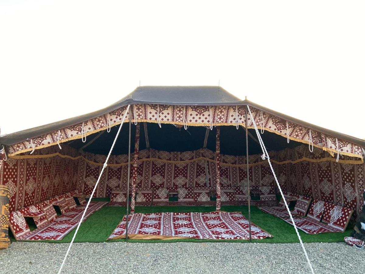 Crescent Desert Private Camp Shāhiq Exterior foto