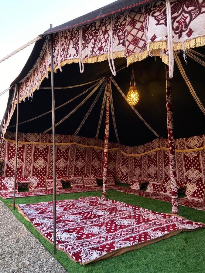 Crescent Desert Private Camp Shāhiq Exterior foto