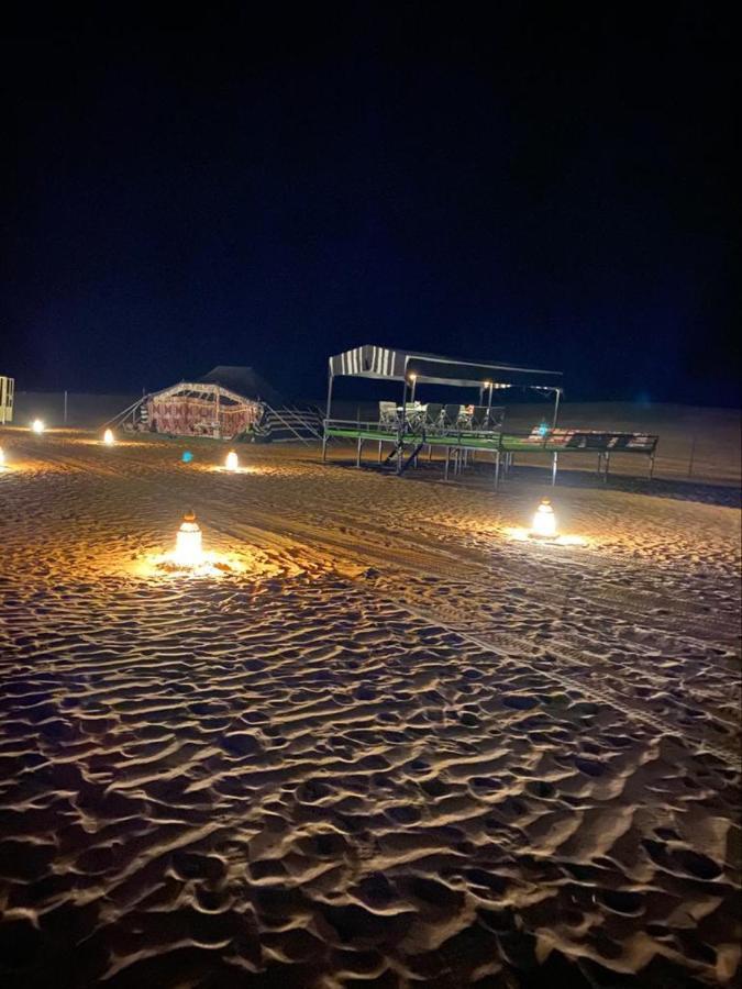 Crescent Desert Private Camp Shāhiq Exterior foto